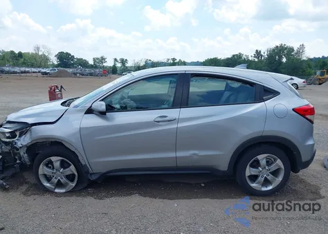 2022 Honda Hr-V Awd Lx z USA, uszkodzony, nr VIN 3CZRU6H32NM759082